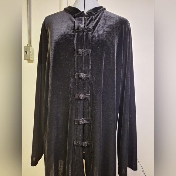 Vintage Francesca Rose Black Velvet Toggle Front Top Size Large - Picture 2 of 6